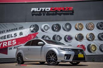 KIA-CERATO-TARGA-BLACK---MACHINED-WITH-DOUBLE-DARK-TINT